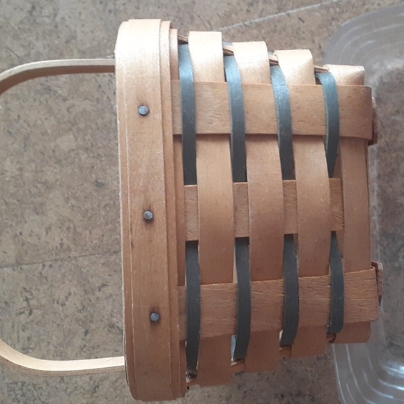 1997 Longaberger classic warm with green, heartland small chore basket. - Picture 12 of 14